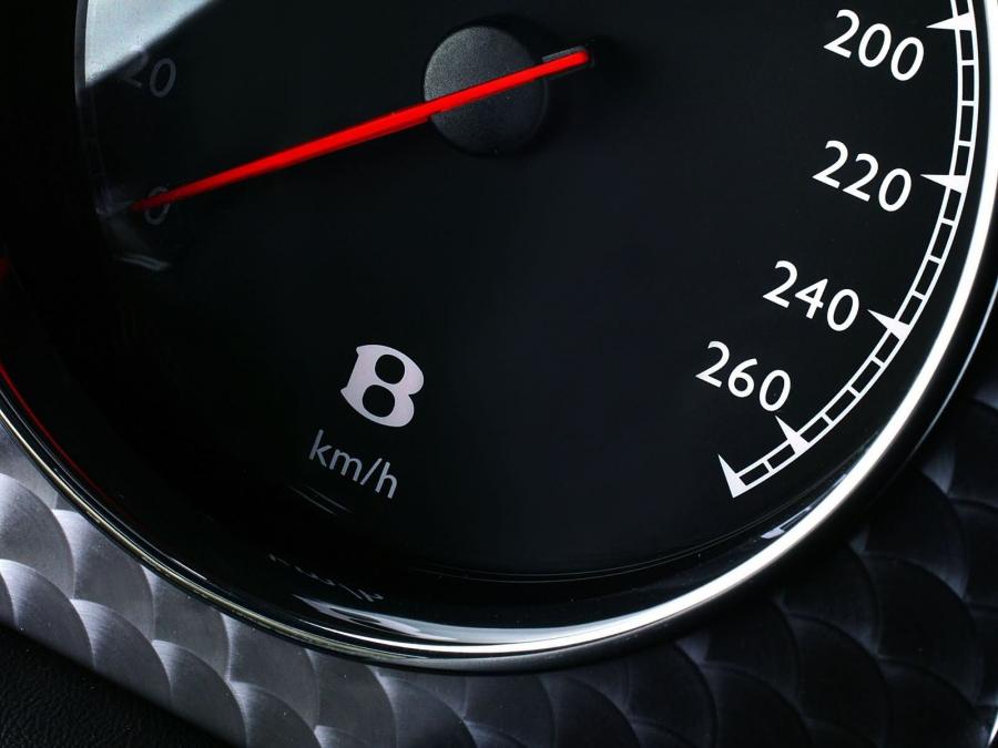 Панель приборов Bentley Arnage T 2005 года  (фото 11 из 13)